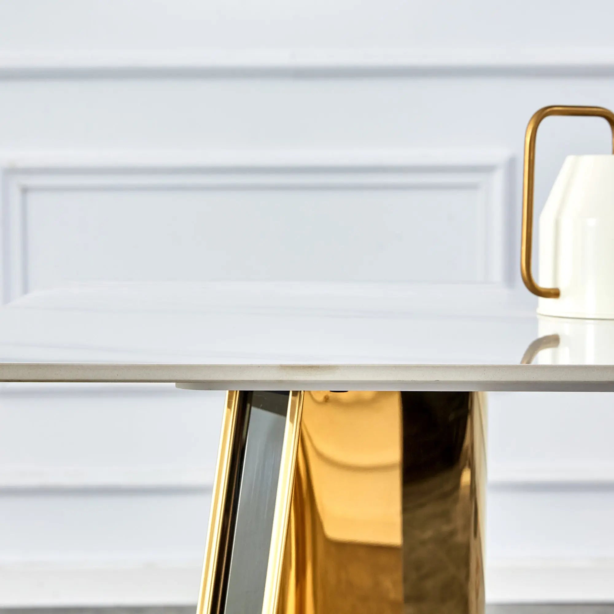 Table and chair set.63'x31.5x30' Luxurious Snow Mountain Patterned Sangria Beech