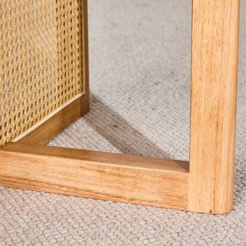 Naturally Elegant Wooden Coffee Table With Faux Rattan Accents - Perfect For Stylish Living Rooms And Cozy Tea Time