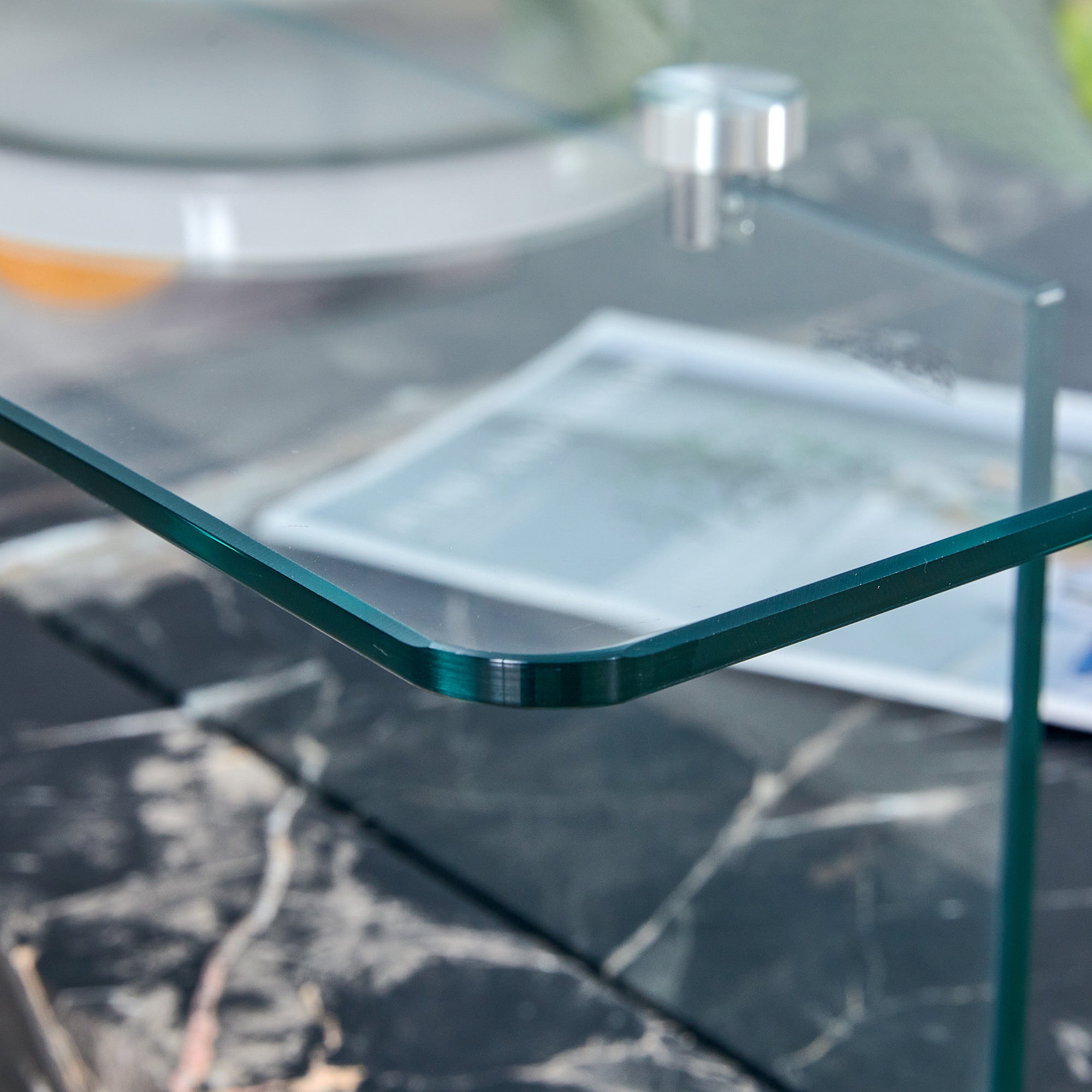 Modern Two-Tier Square Coffee Table - Elegant Clear Glass and Black Sangria Beech